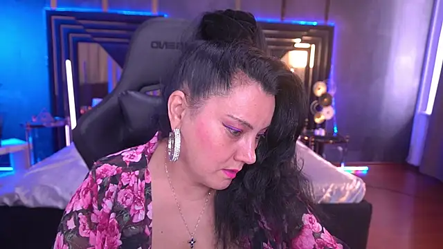 ValeryRosseee online show from September 2025 06:57:02 AM