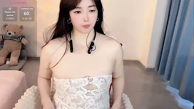 Xiali-166 online show from February 2026 12:14:02 AM