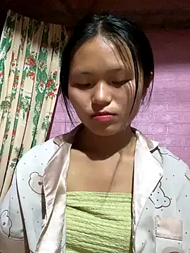 milo bae online show from December 2025 03:24:01 AM