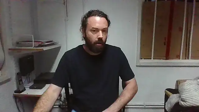 rogerevenmore online show from November 2025 05:56:02 PM