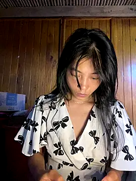 EmLy02 online show from September 2025 03:44:01 AM