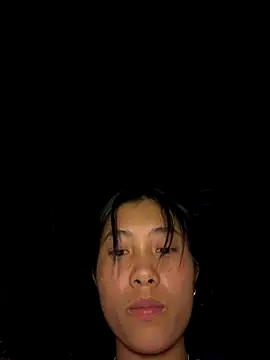 EmLy02 online show from October 2025 12:04:02 PM