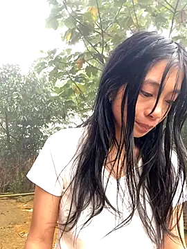 EmLy02 online show from October 2025 12:22:02 AM