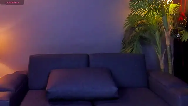 dennis cox1 online show from October 2025 09:04:02 PM