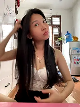 Miumieu online show from September 2025 02:33:01 AM