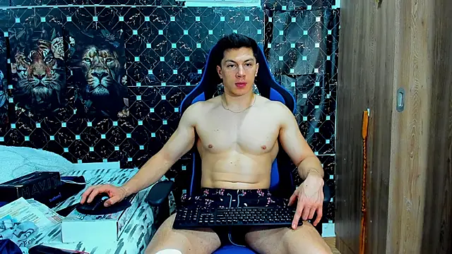 javiersexymann online show from May 2026 10:29:01 PM