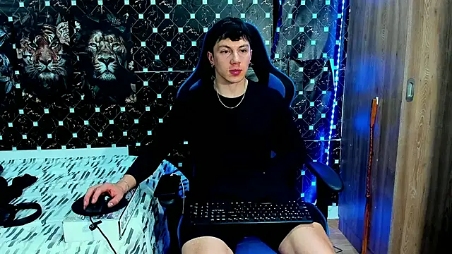 javiersexymann online show from May 2026 02:50:01 AM