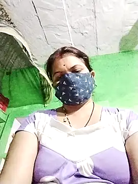 Rajnee33A online show from October 2025 07:59:01 PM