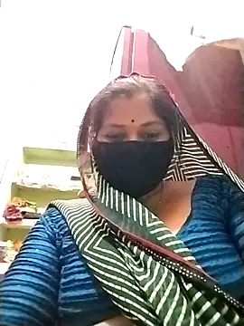 Rajnee33A online show from April 2026 06:10:01 PM