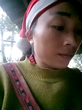 lucybaby00 online show from November 2025 10:23:01 AM