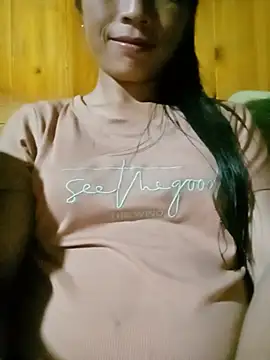Snapshot of lucybaby00 chatting on June 2026 11:35:01 AM lucybaby00 online show from June 2026 11:35:01 AM