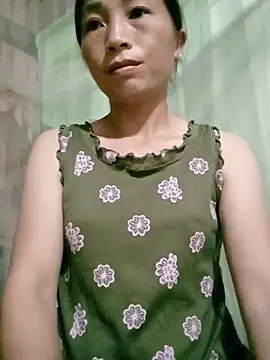 Snapshot of lucybaby00 chatting on June 2026 10:30:01 PM lucybaby00 online show from June 2026 10:30:01 PM