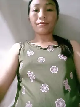 Snapshot of lucybaby00 chatting on June 2026 03:33:01 PM lucybaby00 online show from June 2026 03:33:01 PM
