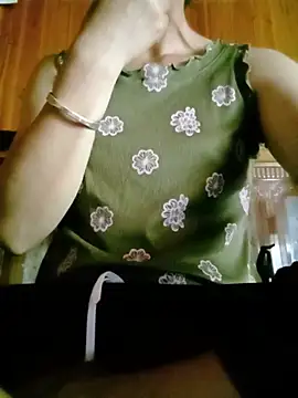 Snapshot of lucybaby00 chatting on June 2026 05:23:02 AM lucybaby00 online show from June 2026 05:23:02 AM