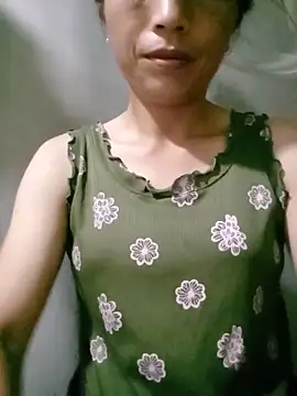 Snapshot of lucybaby00 chatting on June 2026 11:00:01 PM lucybaby00 online show from June 2026 11:00:01 PM