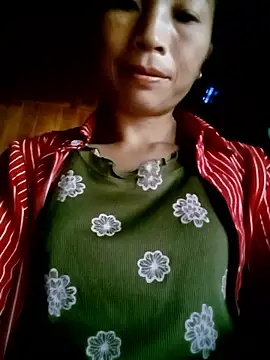 Snapshot of lucybaby00 chatting on June 2026 10:15:01 AM lucybaby00 online show from June 2026 10:15:01 AM