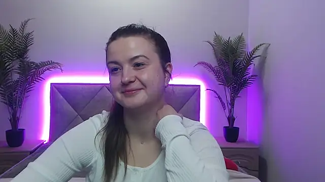 Snapshot of MavkaCute chatting on November 2025 07:12:02 PM MavkaCute online show from November 2025 07:12:02 PM