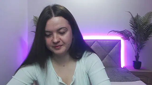 MavkaCute online show from November 2025 07:07:02 PM