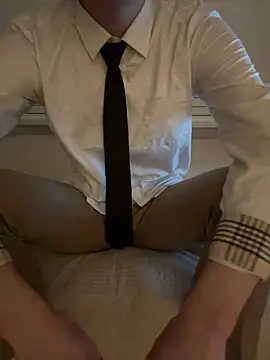 max x xine  online show from October 2025 03:00:01 PM