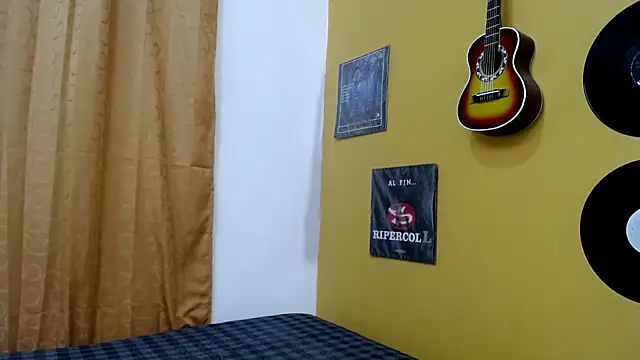 skinnyverus18 online show from February 2026 07:42:02 PM