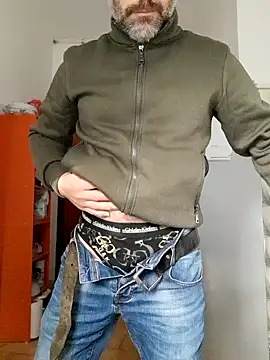 Snapshot of Peolin chatting on November 2025 12:45:02 PM Peolin online show from November 2025 12:45:02 PM