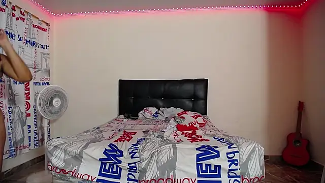 alohacamgirl online show from November 2025 09:58:01 PM