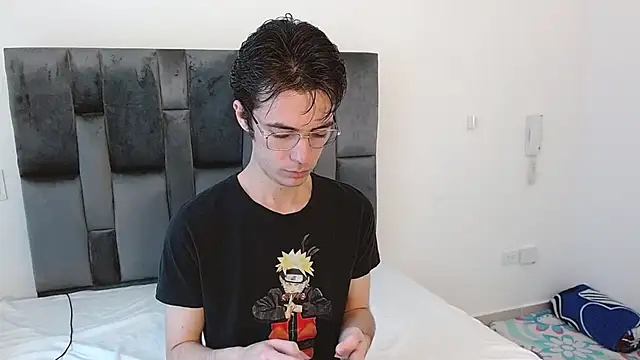 VIKTORNOIR online show from October 2025 12:36:02 PM