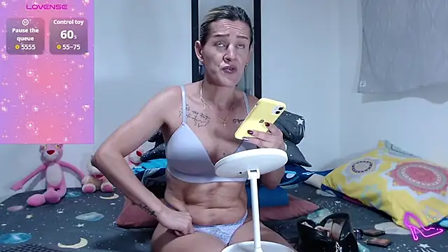 AllysonStonne online show from October 2025 11:06:02 PM