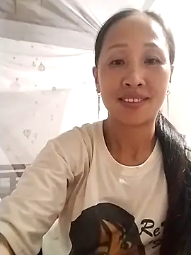 cute love00 online show from October 2025 10:03:01 AM