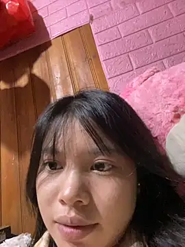 LunaBerry18 online show from October 2025 03:29:01 PM