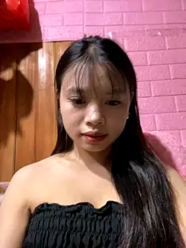 LunaBerry18 online show from October 2025 12:56:02 PM