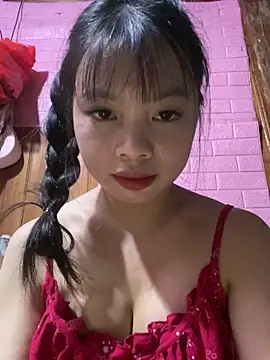 LunaBerry18 online show from October 2025 02:27:02 PM