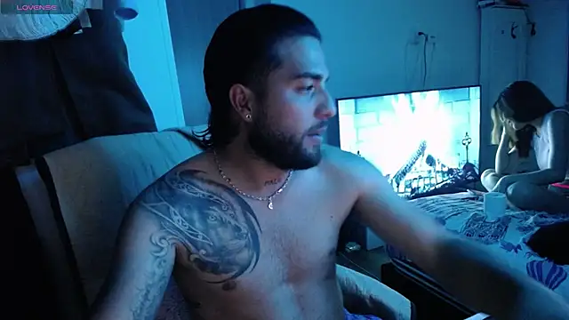 couple love12 online show from October 2025 04:32:02 AM