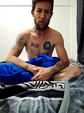 Couplesplay1 online show from September 2025 01:33:02 PM