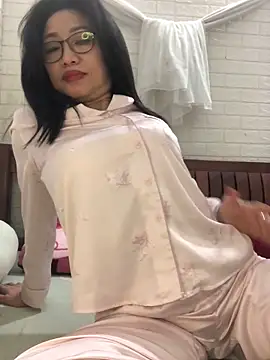 Vitamin sexy online show from December 2025 07:14:02 AM