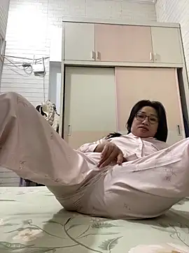 Vitamin sexy online show from December 2025 11:42:01 PM