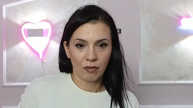 Snapshot of AlyaRei chatting on November 2025 07:34:02 PM AlyaRei online show from November 2025 07:34:02 PM