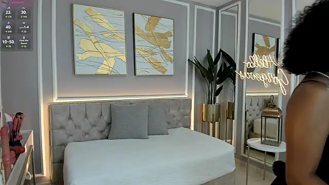 ellette   online show from October 2025 07:04:02 PM