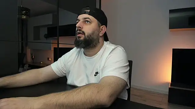 DravenPeak online show from April 2026 05:52:02 PM