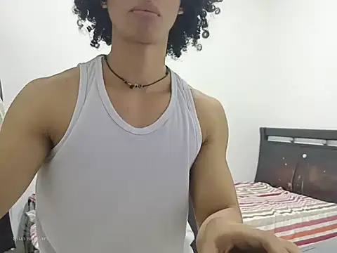 SoloRizo online show from October 2025 03:37:02 AM