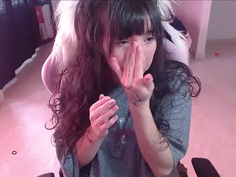 ScarlettShirahoshi online show from February 2026 04:46:01 PM