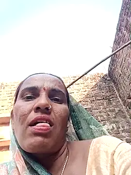 Pinky12A online show from October 2025 10:40:02 AM