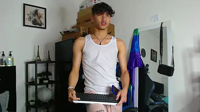 Gael Jones online show from September 2025 02:26:01 AM