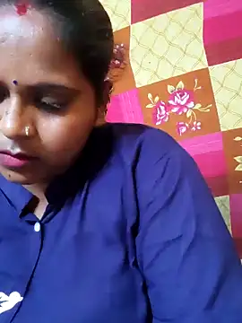 Hot-Show2 online show from April 2026 07:39:01 AM