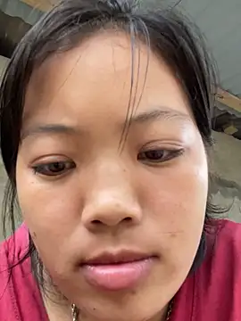 Lyrasss online show from September 2025 04:06:01 AM