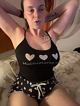 Snapshot of TenderLaGlamor chatting on July 2026 09:06:02 PM TenderLaGlamor online show from July 2026 09:06:02 PM