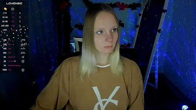 Snapshot of Kassandra_XX chatting on October 2025 01:02:02 PM Kassandra XX online show from October 2025 01:02:02 PM