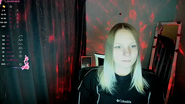 Snapshot of Kassandra_XX chatting on November 2025 01:23:02 PM Kassandra XX online show from November 2025 01:23:02 PM