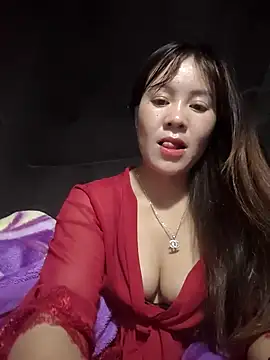 TinTim02 online show from April 2026 09:07:02 PM