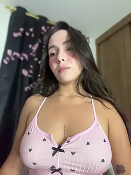 Snapshot of Scarlett05 chatting on June 2026 02:20:02 AM Scarlett05 online show from June 2026 02:20:02 AM